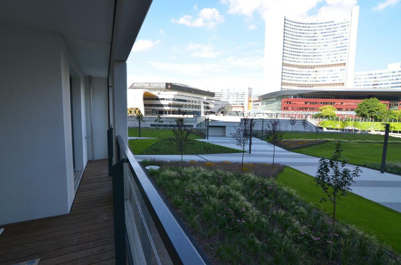 Apartment With Parking On Premise Wien Exterior foto