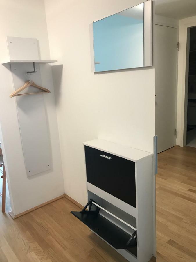Apartment With Parking On Premise Wien Exterior foto