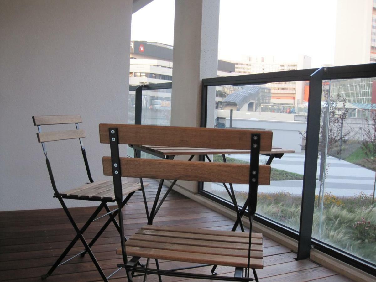 Apartment With Parking On Premise Wien Exterior foto